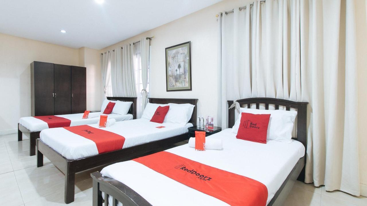 Reddoorz Plus @ Better Living Paranaque Paranaque City Eksteriør bilde