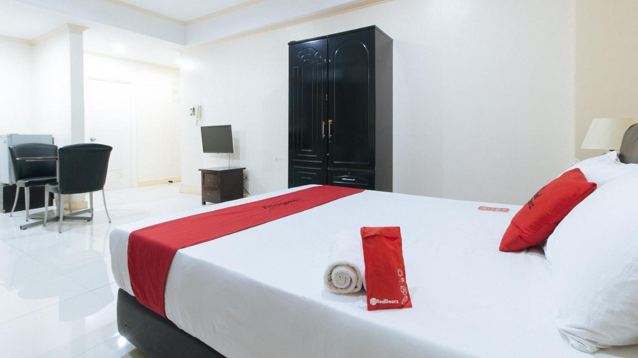 Reddoorz Plus @ Better Living Paranaque Paranaque City Eksteriør bilde