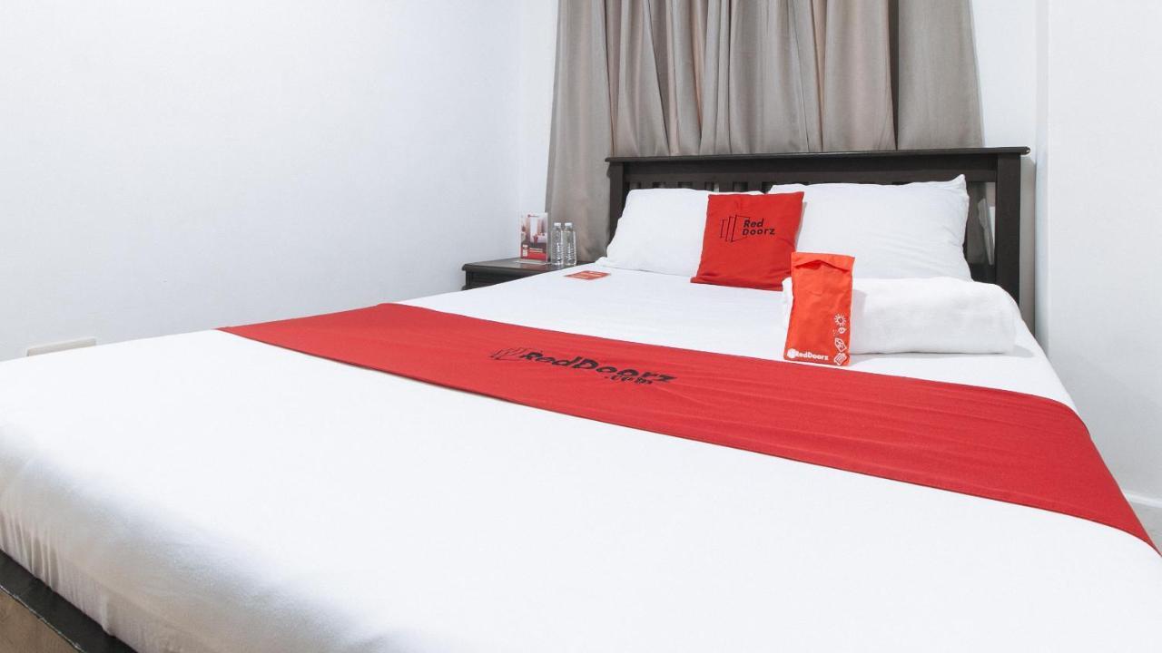 Reddoorz Plus @ Better Living Paranaque Paranaque City Eksteriør bilde