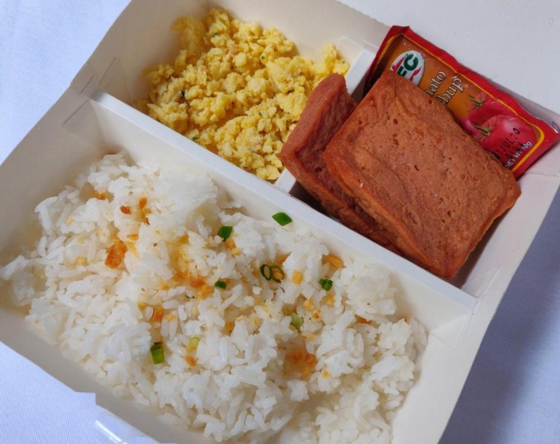 Reddoorz Plus @ Better Living Paranaque Paranaque City Eksteriør bilde
